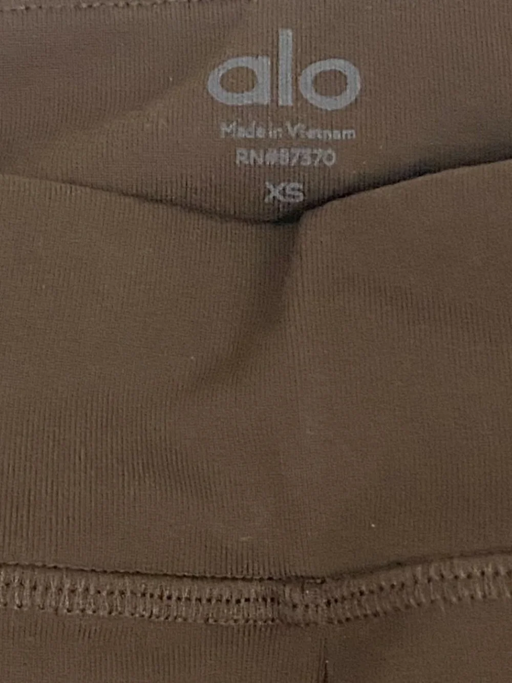alo brown split hem leggings